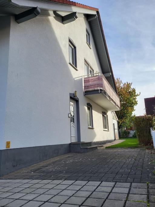Schoene Wohnung Mit Eigenem Eingang Und Parkplatz Fulda Eksteriør billede